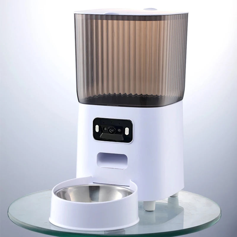 Alaika Vision™ Smart Automatic Double-Bowl Feeder.